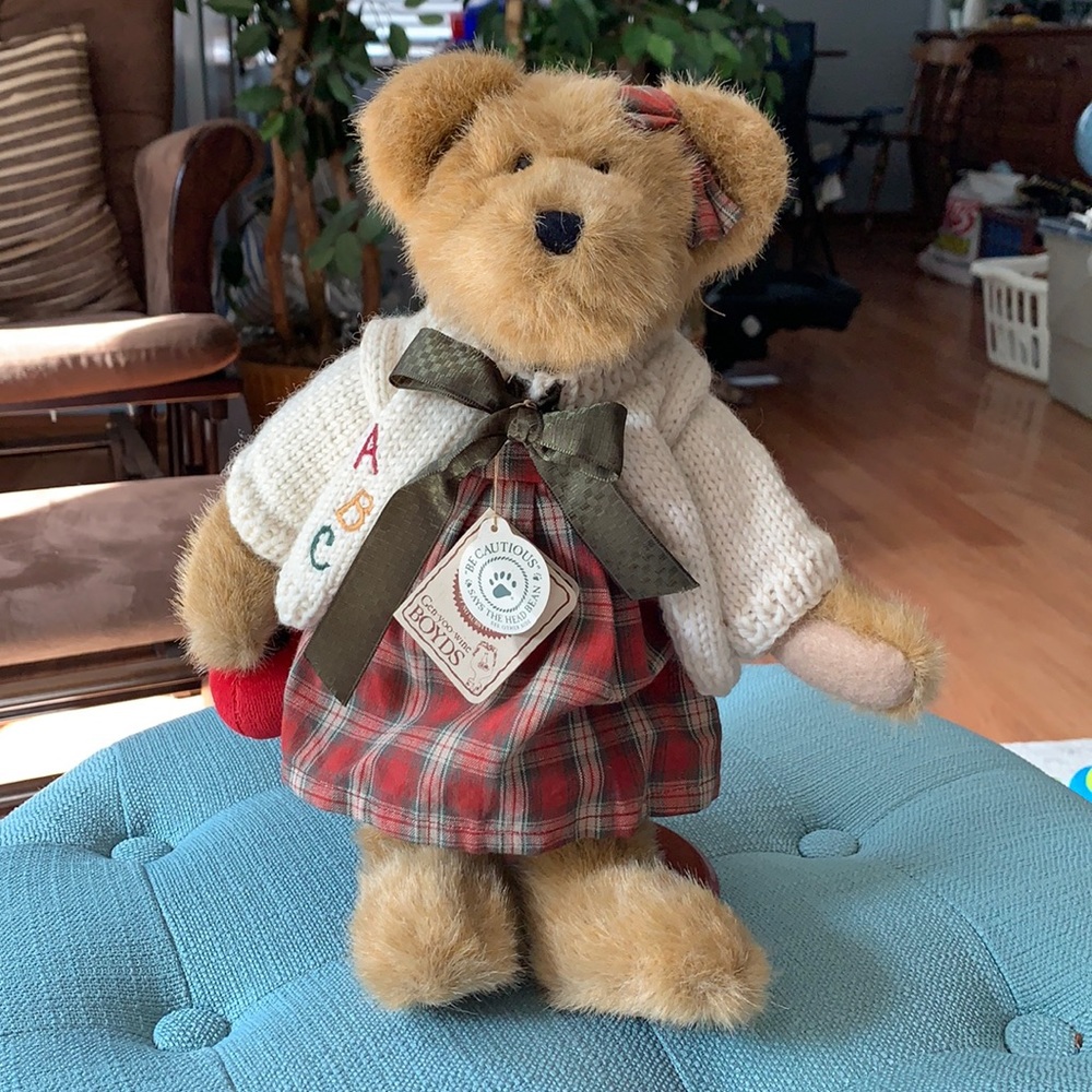 BOYDS Miss Macintosh Bear